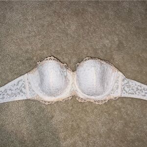 Victoria’s Secret Body By Victoria Lace Lined Balconette Bra